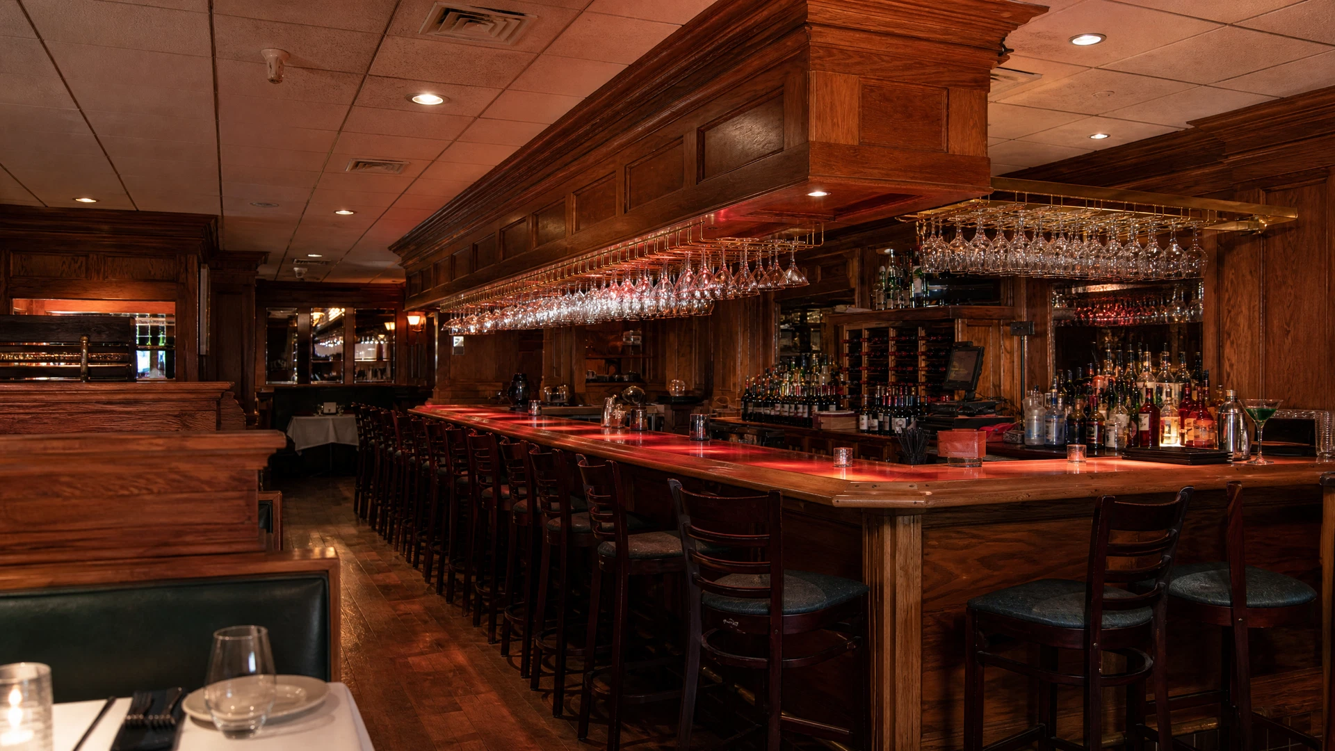 Pa DeGennaros room-wide bar perspective